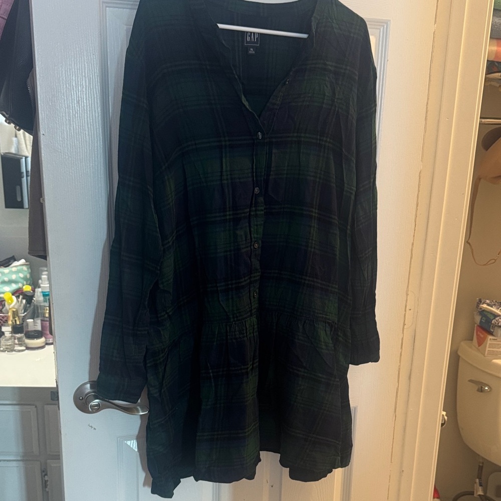 GAP Green and navy plaid shirt dress.